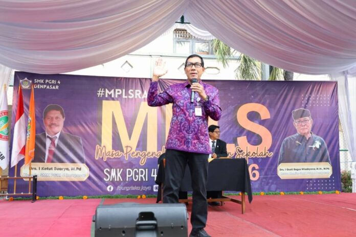 MPLS SMK PGRI 4 Denpasar MPLS SMK PGRI 4 Denpasar