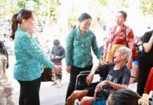 TP PKK Kota Denpasar Salurkan Ratusan Paket Bantuan “Menyapa dan Berbagi” kepada Warga Dentim dan Densel Menyapa dan Berbagi