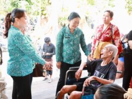 Menyapa dan Berbagi