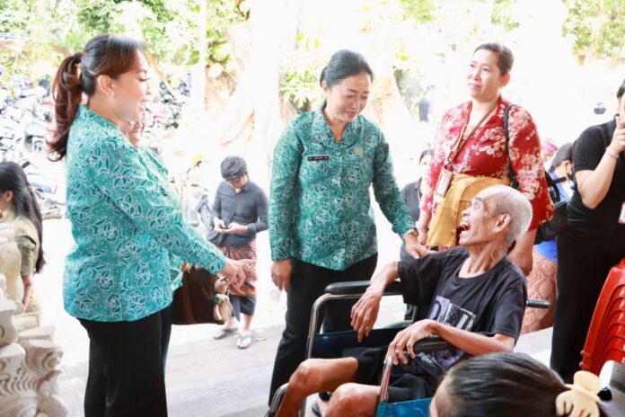 Menyapa dan Berbagi