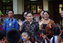 Tinjau Penutupan MPLS, Ayu Kristi Arya Wibawa Pastikan Transisi PAUD ke SD Berjalan Menyenangkan Penutupan MPLS