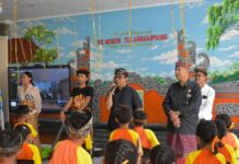 Wali Kota Jaya Negara Kenalkan Mesolah dan Megending kepada Siswa SD, Tanamkan Cinta Budaya Sejak Dini Mesolah dan Megending