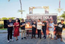 ANTARA Pamerkan 62 Karya Foto Jurnalistik “Negeri Bola” di Peninsula Island ANTARA Pamerkan 62 Karya Foto Jurnalistik Negeri Bola di Peninsula Island