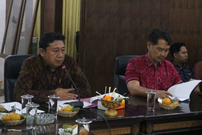 Ketua Komisi IV DPRD Kabupaten Buleleng, Nyoman Sukarmen. Sumber Foto : Istimewa
