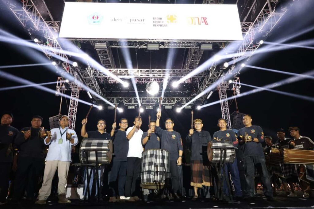 Kolaborasi Epik Ogoh-Ogoh Gajah Buka D'Youth Fest 6.0, Gaungkan Pesan Bangkit dan Jaga Alam