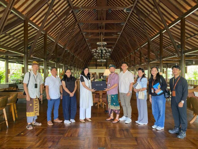 BaliPortalNews_ Listrik PLN PT PLN (Persero) UID Bali dan manajemen Hotel Hyatt Regency Bali berdiskusi mengenai penguatan koordinasi keandalan pasokan listrik serta peluang pemanfaatan layanan kelistrikan PLN untuk mendukung rencana pengembangan kawasan hotel dan villa di Sanur.