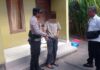 Terduga pelaku KPA alias sotong asal Desa Pakisan, Kecamatan Kubutambahan, Buleleng yang membobol villa saat diamankan polisi. Sumber Foto : Istimewa