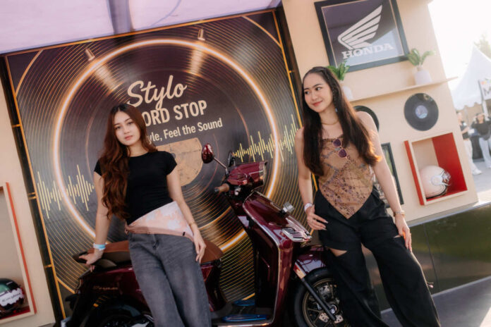 New Honda Stylo 160 Burgundy Curi Perhatian di Poliponi Bali