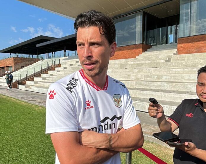 BaliPortalNews_ Thom Haye Gelandang Timnas Indonesia, Thom Haye
