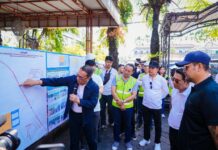Bupati Adi Arnawa dan Wabup Bagus Alit Sucipta Tinjau Proyek Strategis Pengendali Banjir di Kuta Bupati Wayan Adi Arnawa bersama Wabup Bagus Alit Sucipta saat meninjau proyek strategis Pengendali Banjir di wilayah Kecamatan Kuta, Sabtu (18/7/2026). Sumber Foto : Istimewa