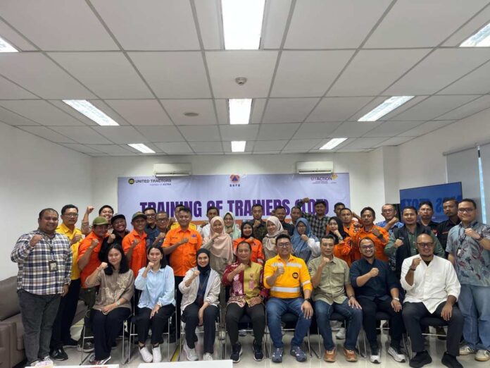 United Tractors Perkuat Kesiapsiagaan Desa Binaan melalui Training of Trainers Kampung Tangguh Bencana