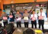 Nyanyian Rekan Berujung Petaka, Buronan Narkoba Buleleng Ditangkap dalam 30 Menit Kapolres Buleleng, AKBP Ruzi Gusman saat menunjukkan barang bukti hasil penangkapan terhadap dua pelaku pengedaran gelap narkotika di wilayah Polres Buleleng. Sumber Foto : Istimewa