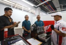 Perkuat Komitmen Hadirkan Layanan Servis Motor Terbaik, Ribuan Teknisi Bengkel AHASS Asah Kompetensi di Technical Skill Contest Perkuat Komitmen Hadirkan Layanan Servis Motor Terbaik, Ribuan Teknisi Bengkel AHASS Asah Kompetensi di Technical Skill Contest