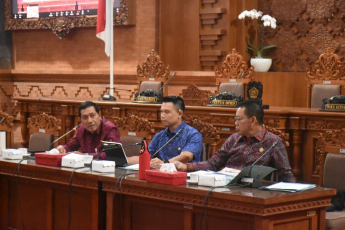 Rapat Kerja Pansus IV Rapat Kerja Pansus IV