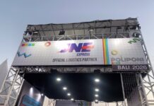 JNE Hadir sebagai Official Logistics Partner, Sukseskan Konser POLIPONI di Bali