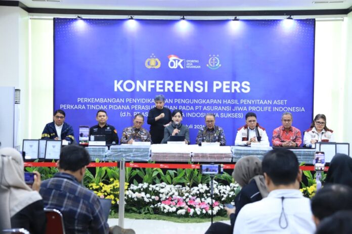 OJK menetapkan pemegang saham pengendali PT Asuransi Jiwa Prolife Indonesia sebagai tersangka atas dugaan pelanggaran perintah pembayaran kewajiban, dengan proses hukum terus berjalan. OJK menetapkan pemegang saham pengendali PT Asuransi Jiwa Prolife Indonesia sebagai tersangka atas dugaan pelanggaran perintah pembayaran kewajiban, dengan proses hukum terus berjalan.
