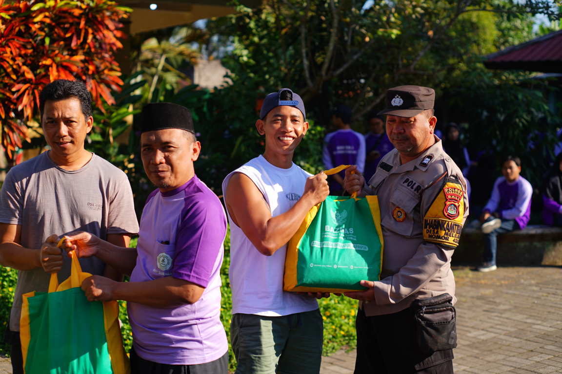 IAI YPBWI Surabaya dan BAZNAS Jatim Tebar Kepedulian, Salurkan 200 Paket Sembako untuk Warga Lintas Agama di Tabanan